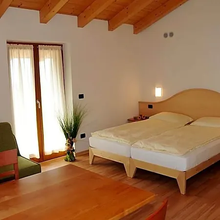 Agritur Veduta Bed & Breakfast 4*